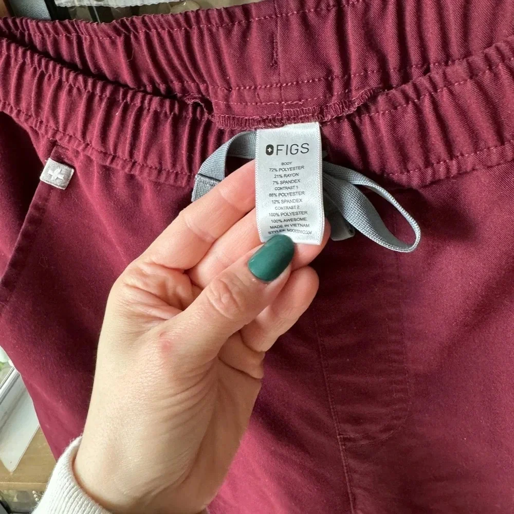 FIGS Scrubs Tansen Joggers Pants Burgundy pockets ribbed ankle elastic wine red